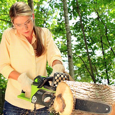 цепная пила для женщины