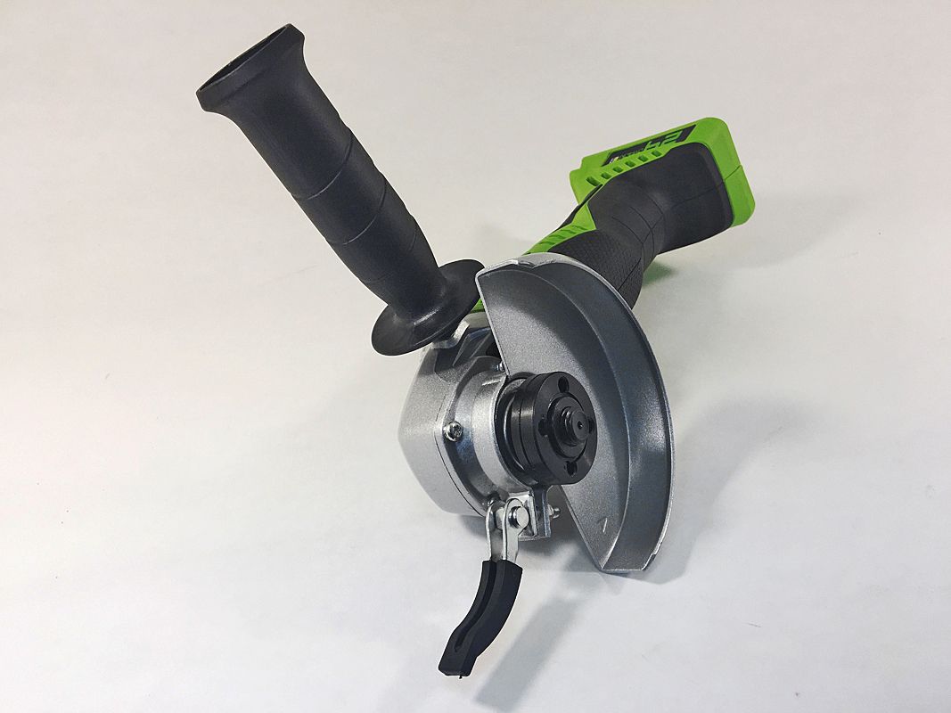 Угловая шлифмашинка болгарка аккумуляторная Greenworks 24V G24AG