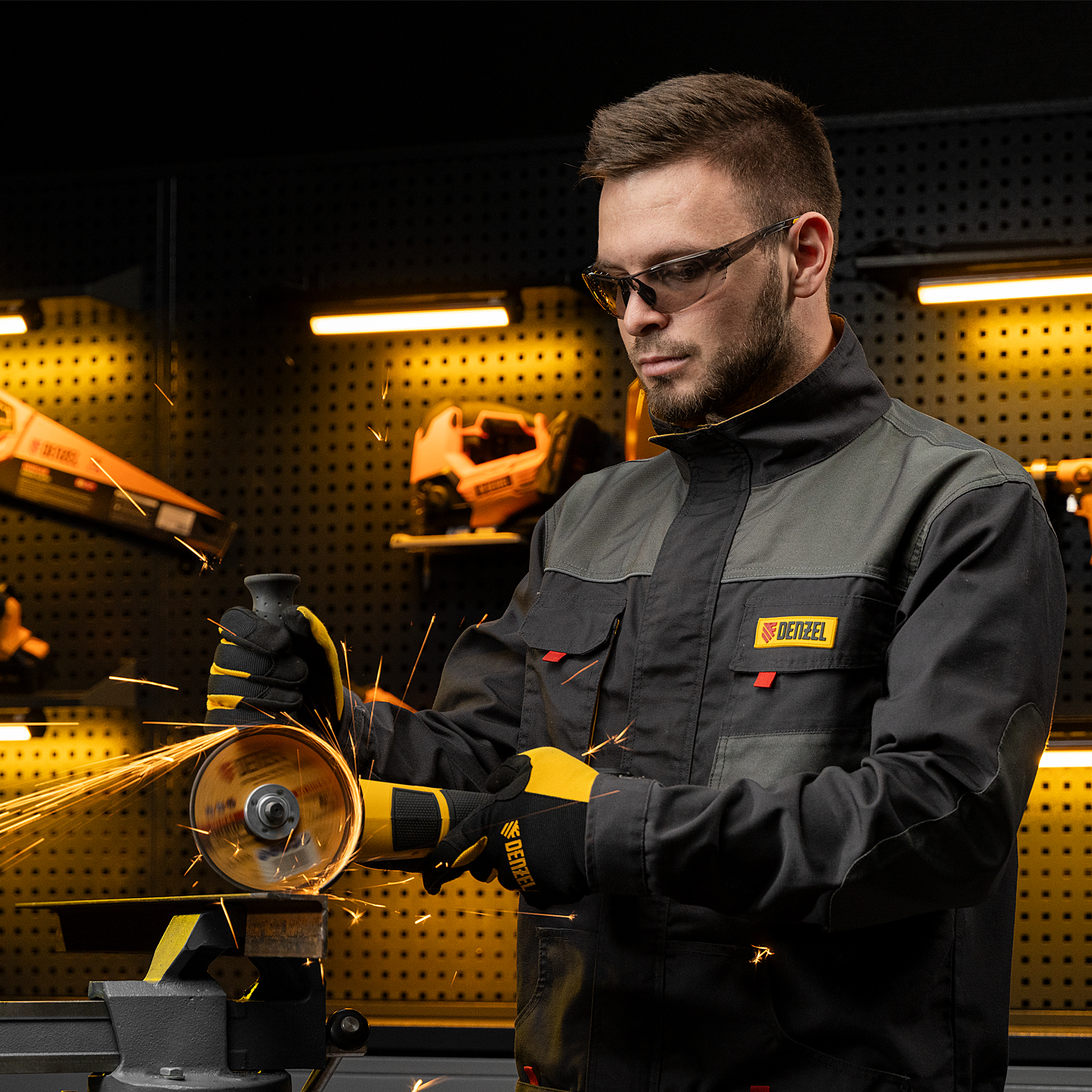 Очки защитные с дымчатой линзой