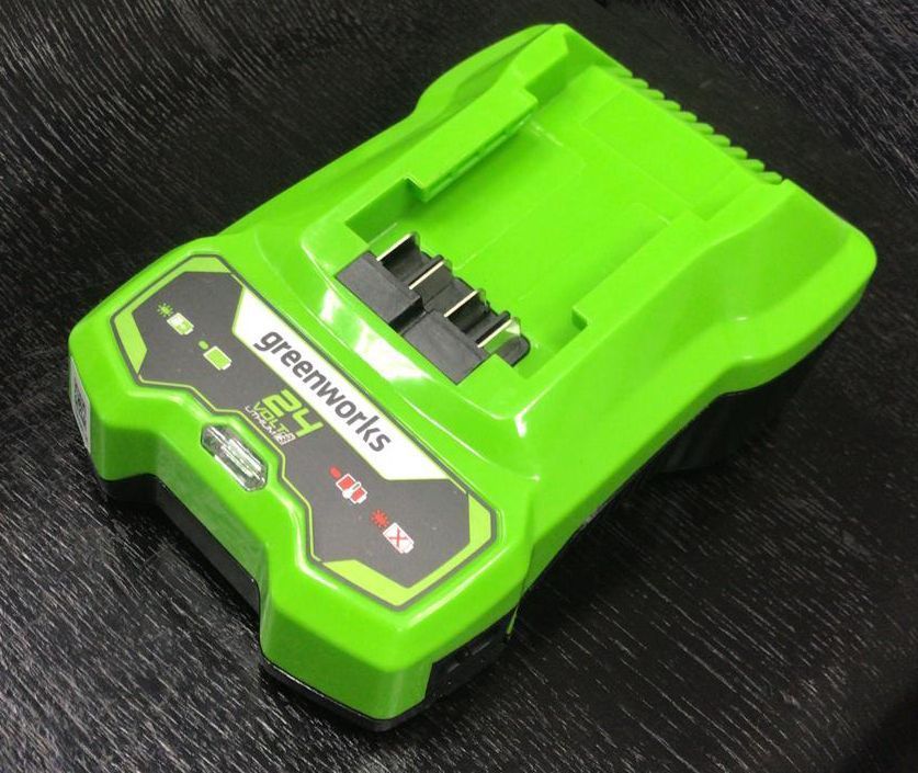 Зарядное устройство (2А) Greenworks 24V G24C 2932407