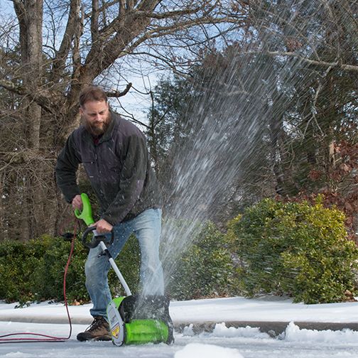 Снегоуборщик-лопата аккумуляторный Greenworks 30 см 80V, бесщёточный, без АКБ и ЗУ